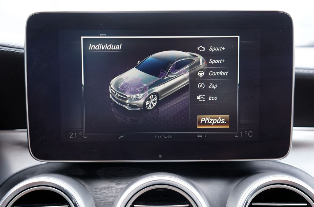 Mercedes-Benz Třídy C Kupé 2,1 l 150 kw