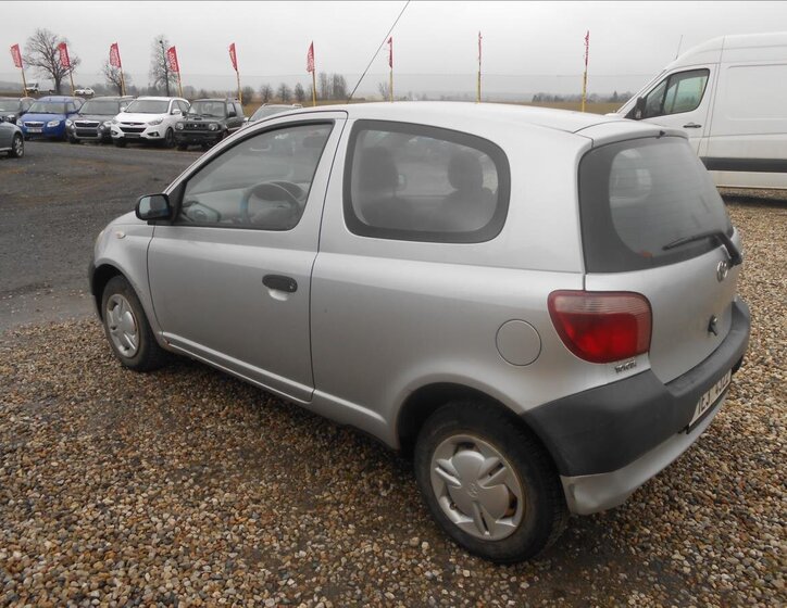 Toyota Yaris Hatchback 998,0 50 kw