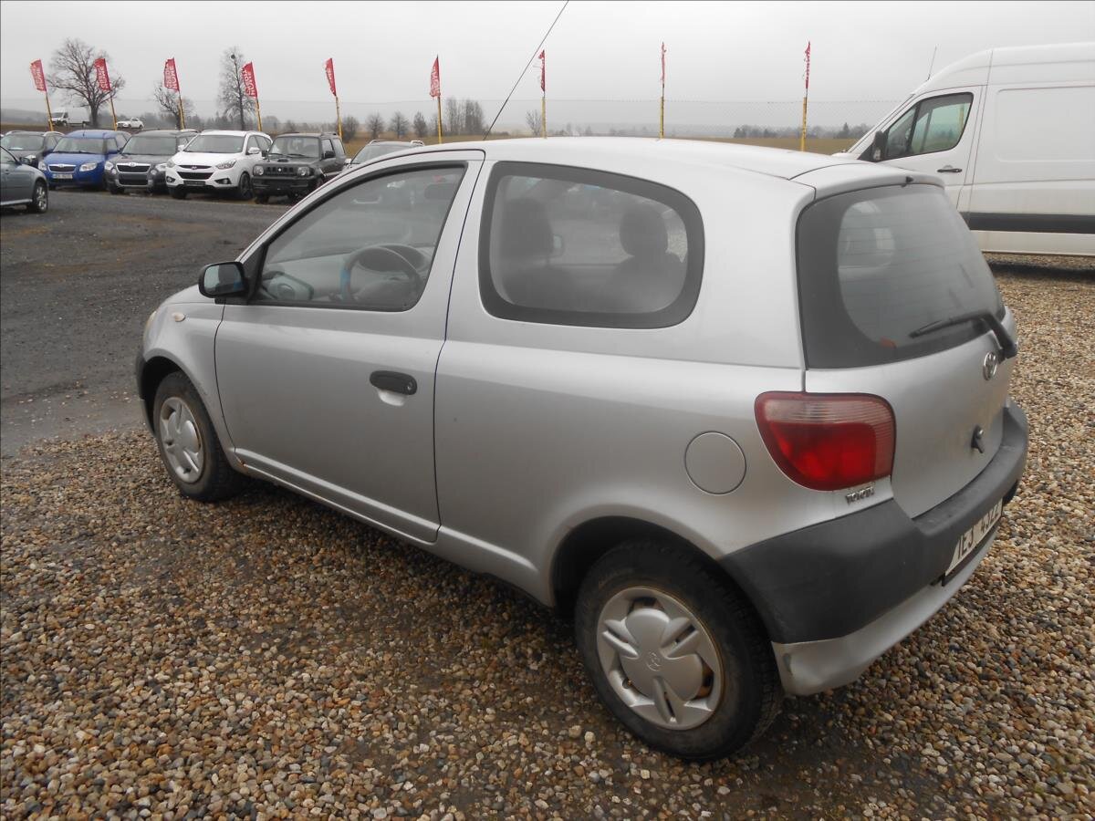 Toyota Yaris Hatchback 998,0 50 kw