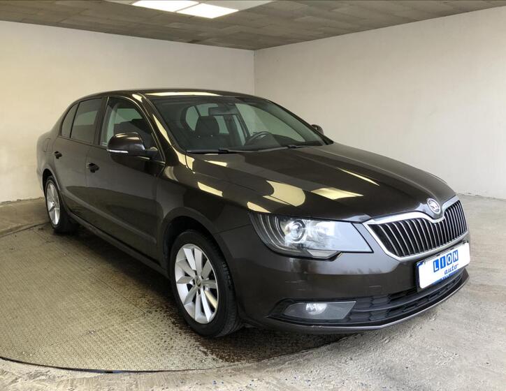 Škoda Superb Hatchback 2,0 l 103 kw