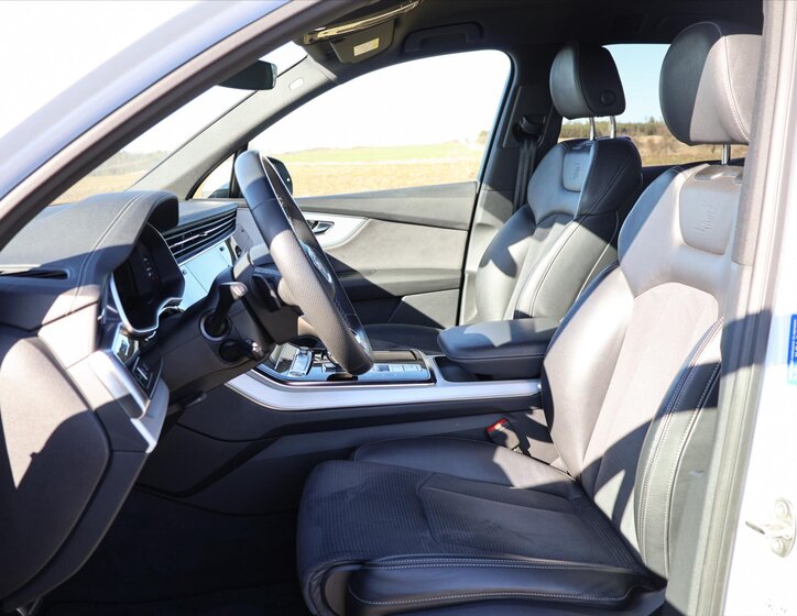 Audi Q7 SUV / Terénní 3,0 l 210 kw