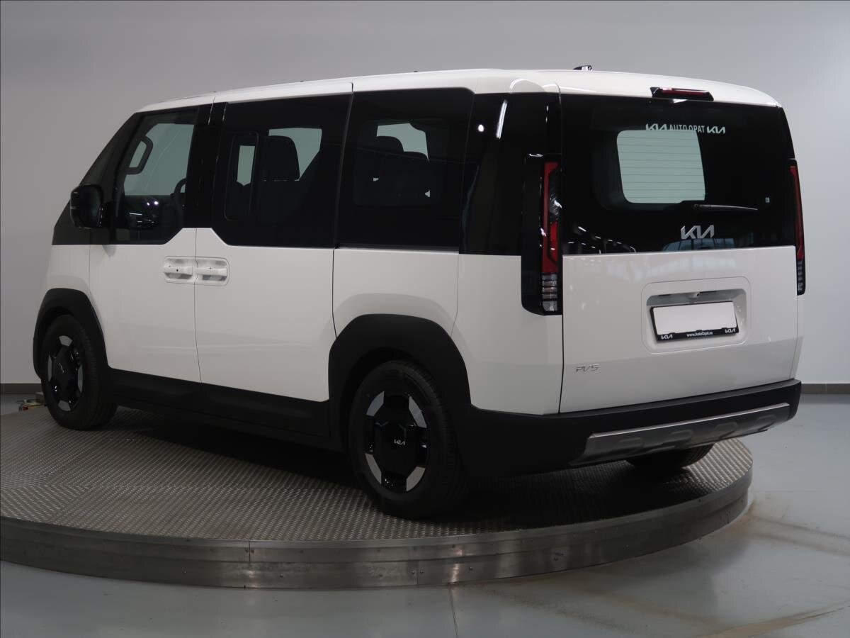 KIA PV5