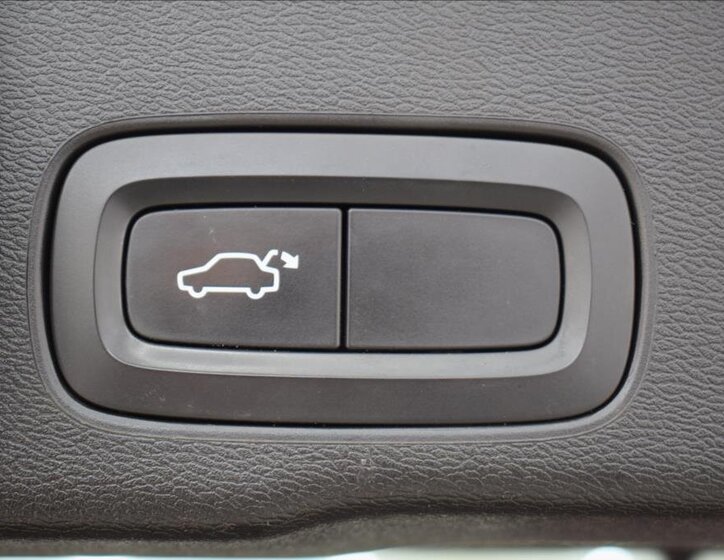 Volvo XC60 SUV 2,0 l 223 kw