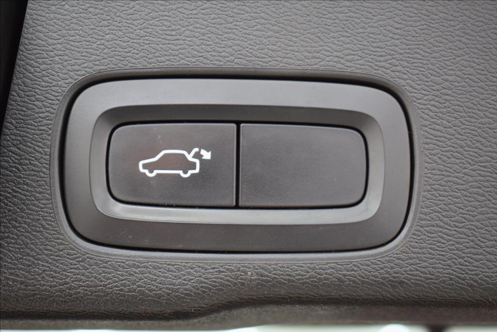 Volvo XC60 SUV 2,0 l 223 kw