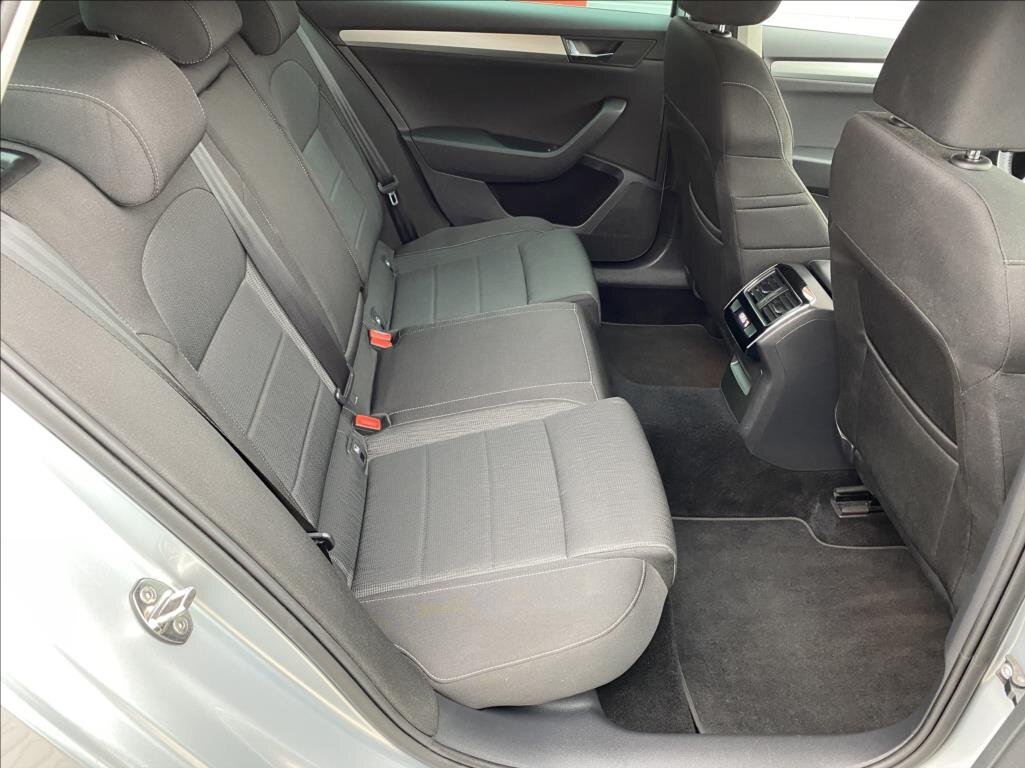 Škoda Superb Kombi 2,0 l 110 kw