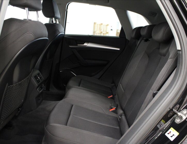 Audi Q5 SUV / Terénní 2,0 l 120 kw