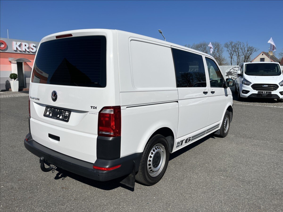 Volkswagen Transporter Kombi 2,0 l 62 kw