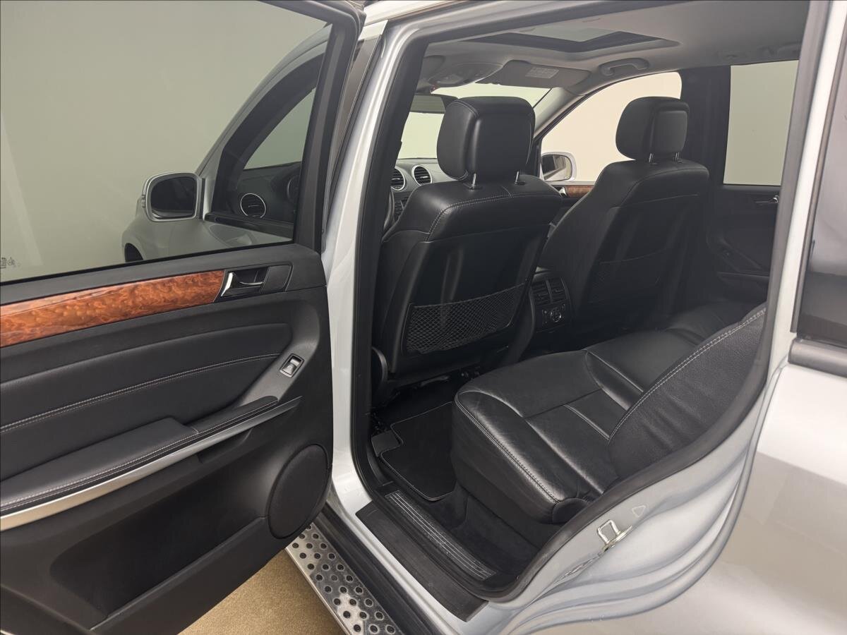 Mercedes-Benz GL SUV 3,0 l 165 kw