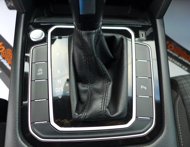 Volkswagen Passat 24