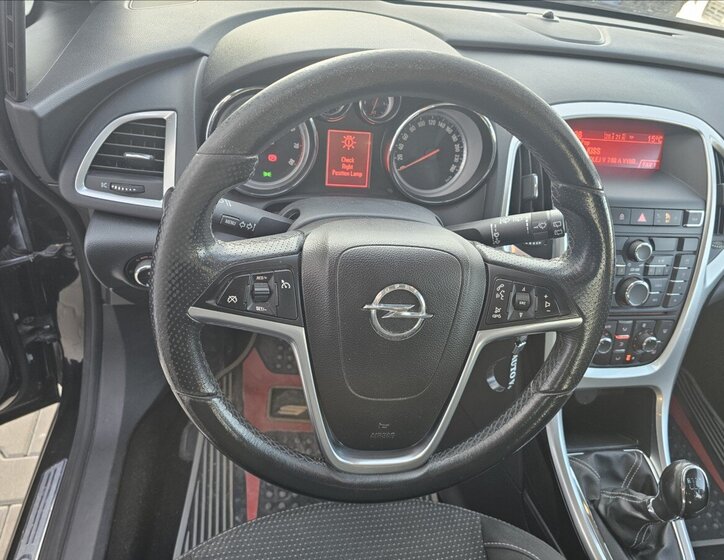 Opel Astra Hatchback 1,6 l 132 kw