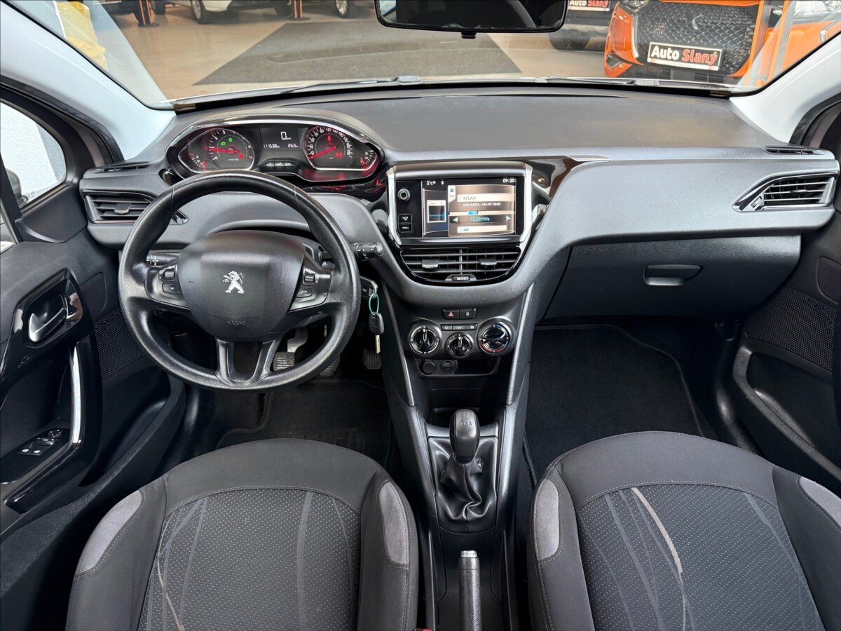 Peugeot 208 Hatchback 1,4 l 70 kw