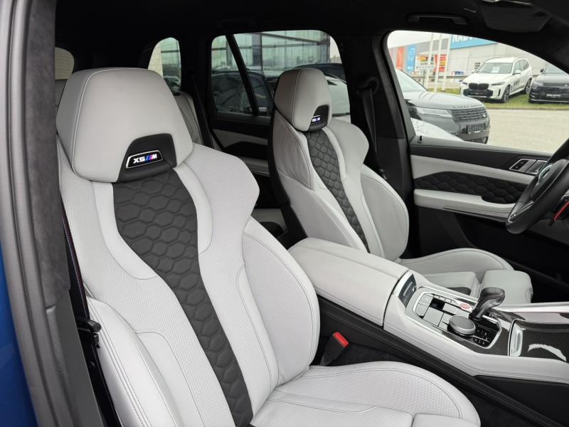 BMW X5 SUV 4,4 l 460 kw