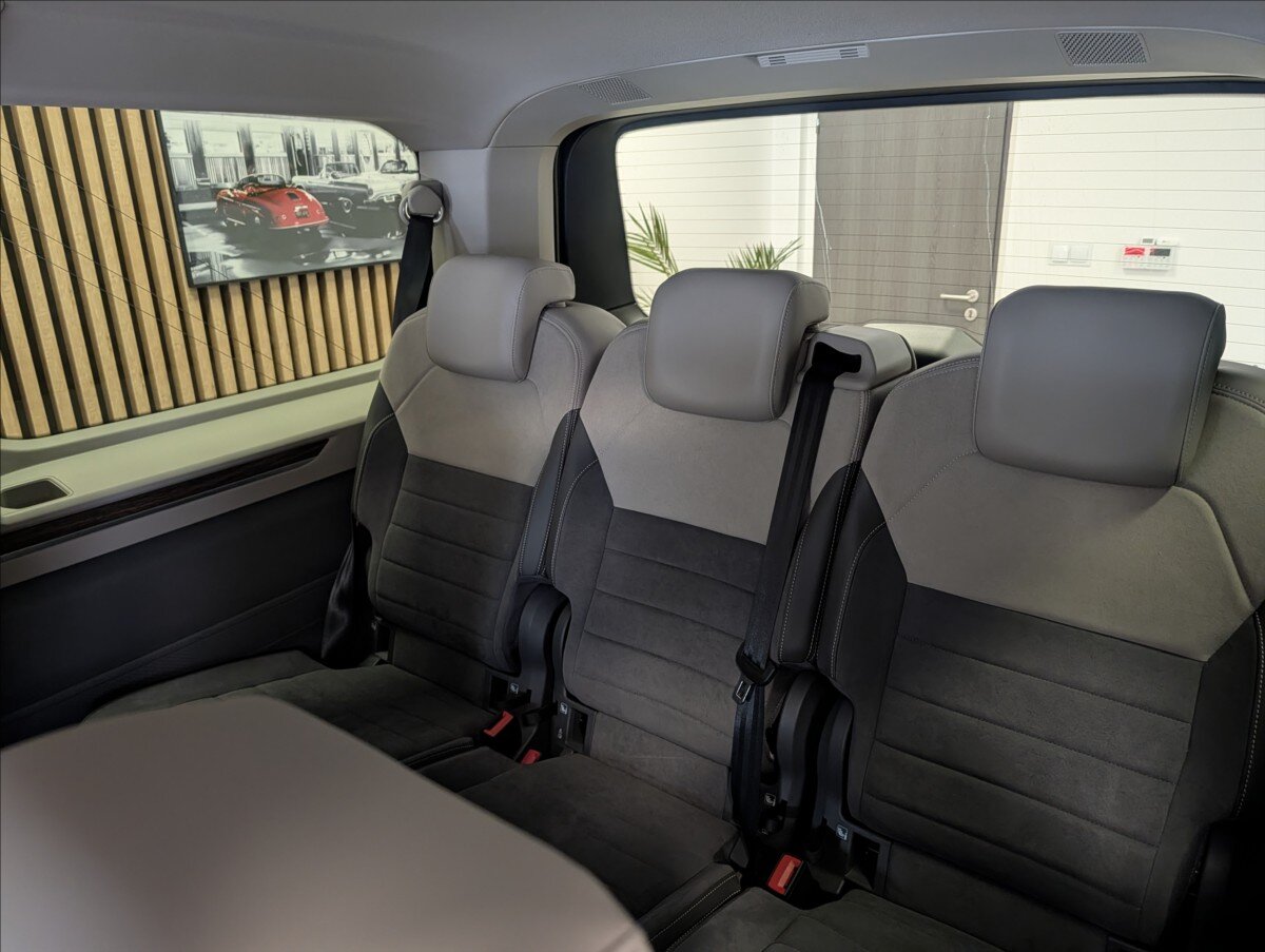 Volkswagen Multivan VAN / Minibus 0,0 180 kw