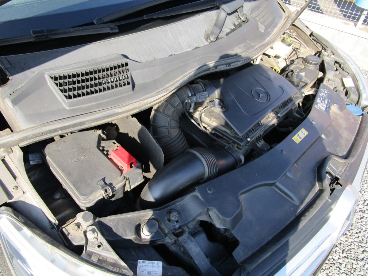 Mercedes-Benz Třídy V Kombi 2,1 l 140 kw