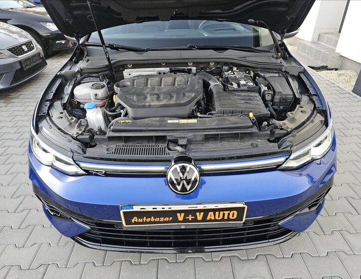 Volkswagen Golf Kombi 2,0 l 235 kw