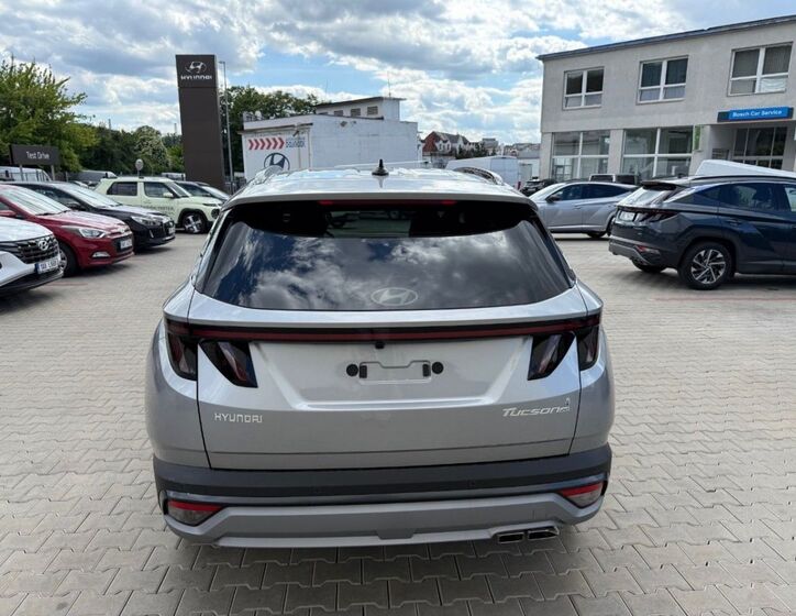 Hyundai Tucson 4