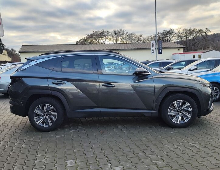 Hyundai Tucson SUV 1,6 l 110 kw