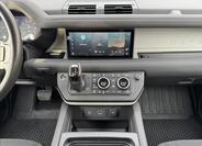 Land Rover Defender 15