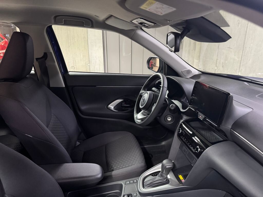 Toyota Yaris Cross SUV 1,5 l 68 kw