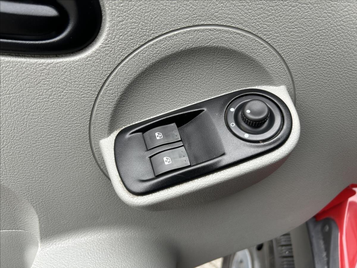 Renault Master Skříň 2,5 l 107 kw