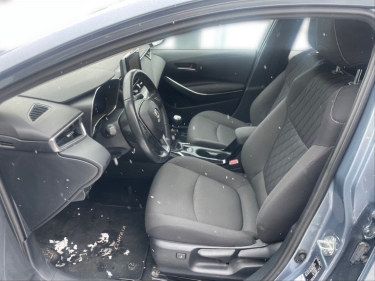 Toyota Corolla Sedan / Limuzína 1,5 l 92 kw