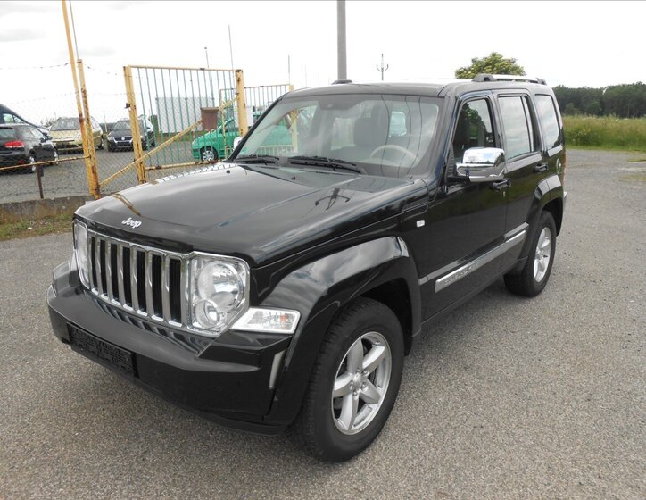Jeep Cherokee SUV 3,7 l 151 kw