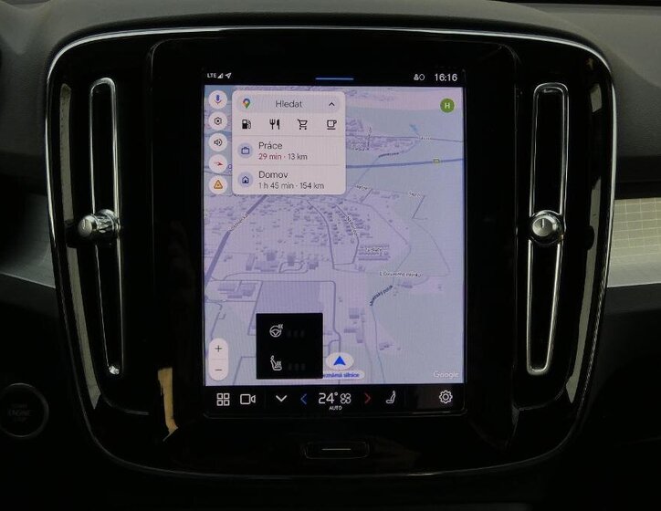 Volvo XC40 SUV / Terénní 2,0 l 120 kw