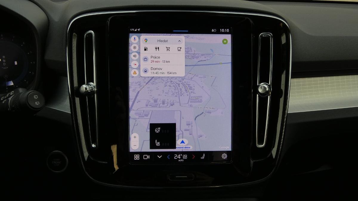 Volvo XC40 SUV / Terénní 2,0 l 120 kw