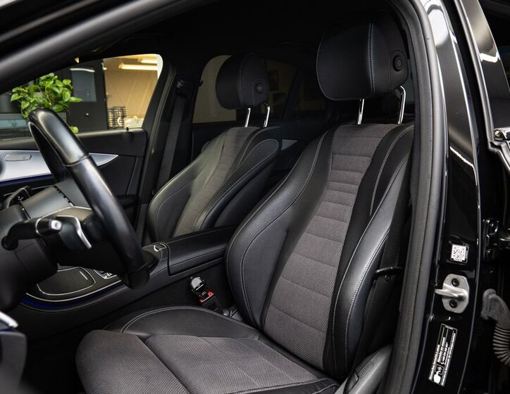 Mercedes-Benz Třídy E 8