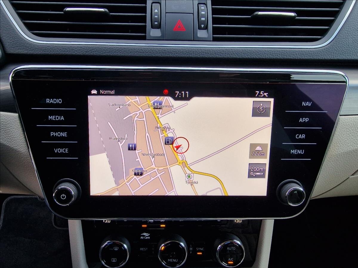 Škoda Superb Liftback 1,5 l 110 kw