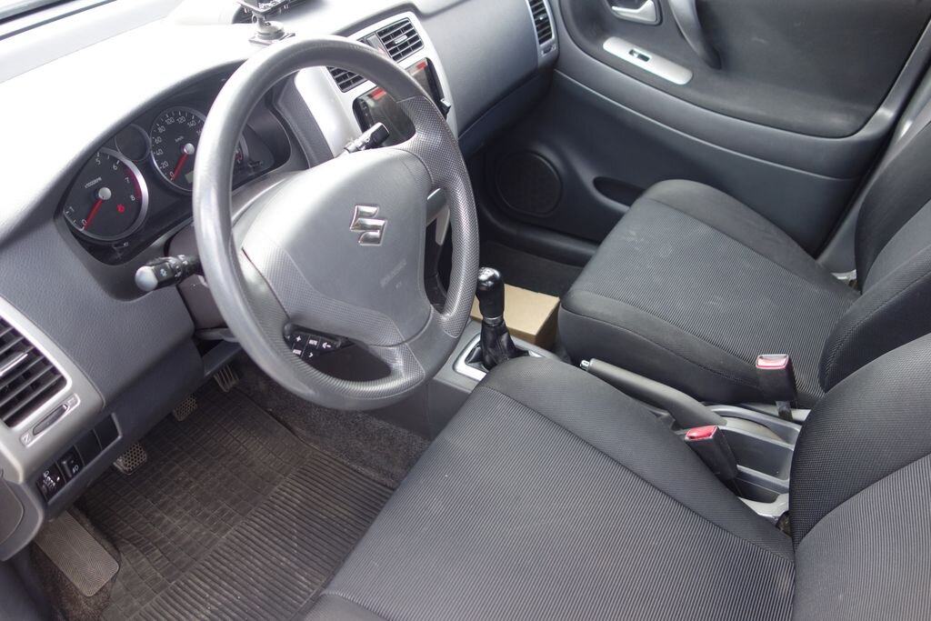 Suzuki Ignis Hatchback 1,6 l 78 kw