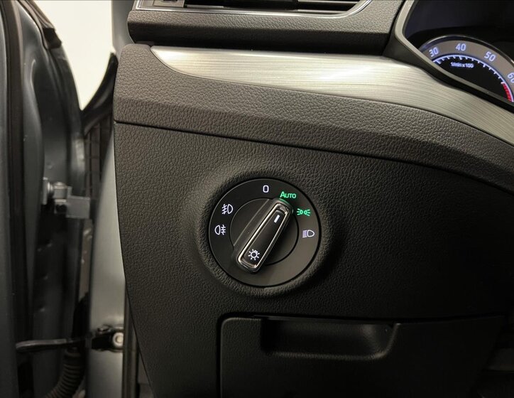 Škoda Superb Kombi 1,5 l 110 kw