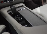 Volvo XC90 SUV / Terénní 2,0 l 184 kw