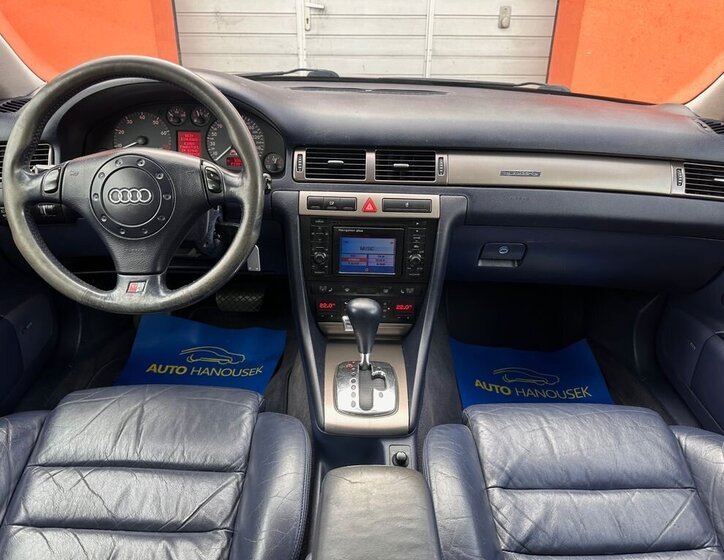 Audi S6 Kombi 4,2 l 220 kw