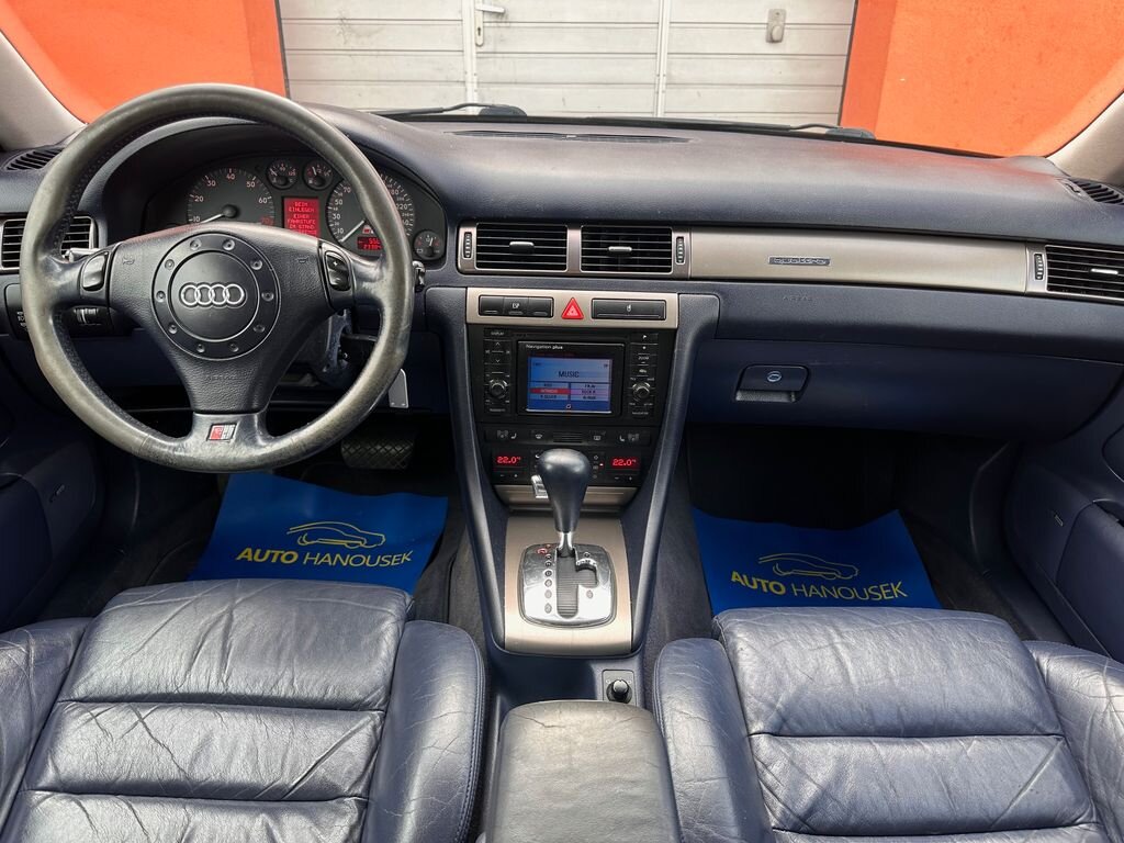 Audi S6 Kombi 4,2 l 220 kw