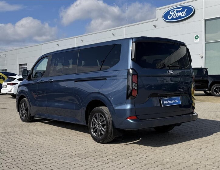 Ford Tourneo Custom MPV 2,0 l 125 kw