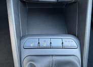 KIA Stonic SUV 1,2 l 58 kw