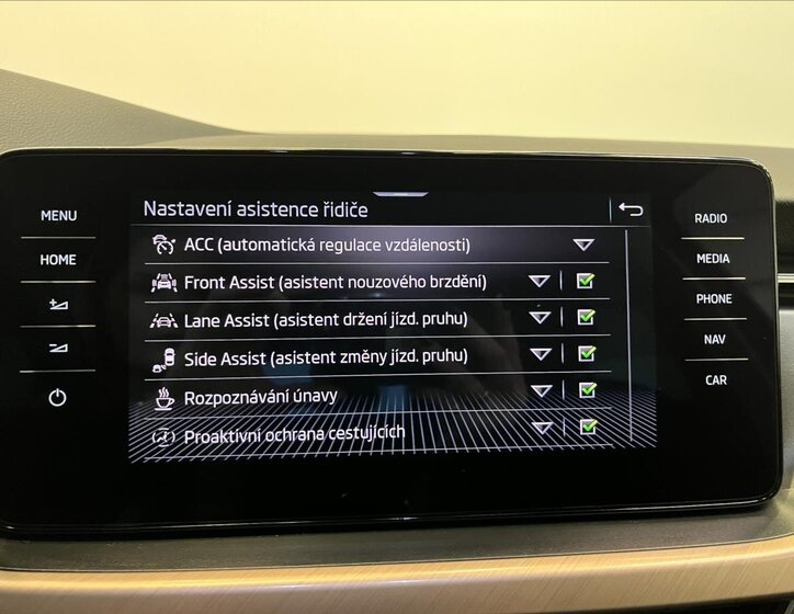 Škoda Kamiq SUV 999,0 85 kw