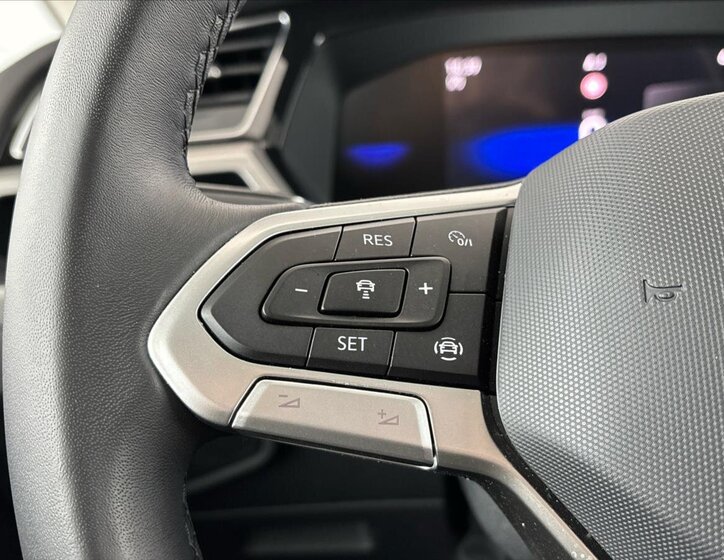 Volkswagen Touran MPV 1,5 l 110 kw