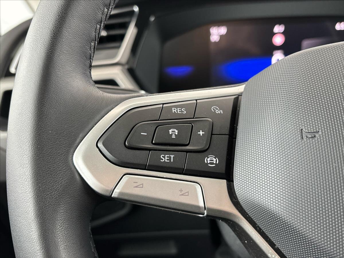 Volkswagen Touran MPV 1,5 l 110 kw