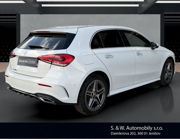 Mercedes-Benz Třídy A Hatchback 1,3 l 118 kw