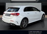 Mercedes-Benz Třídy A Hatchback 1,3 l 118 kw