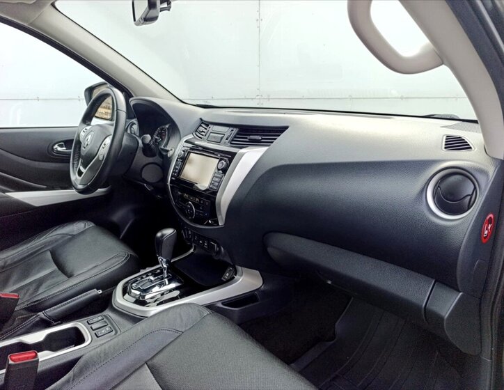 Renault Alaskan Pick-up 2,3 l 140 kw