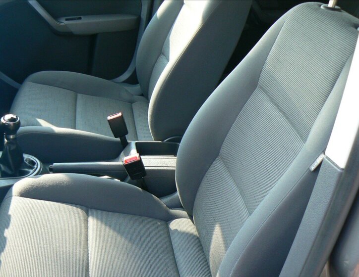 Volkswagen Touran MPV 1,9 l 77 kw