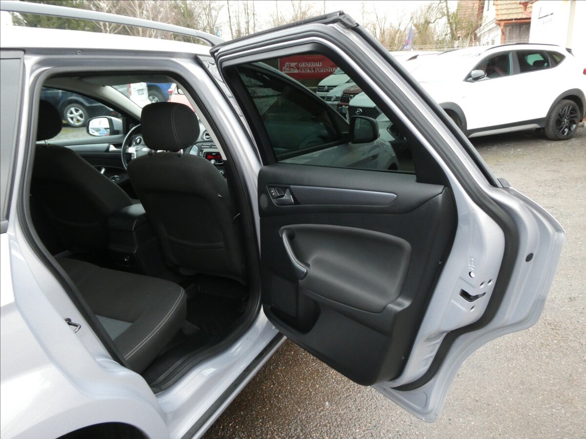 Ford Mondeo Kombi 1,6 l 85 kw