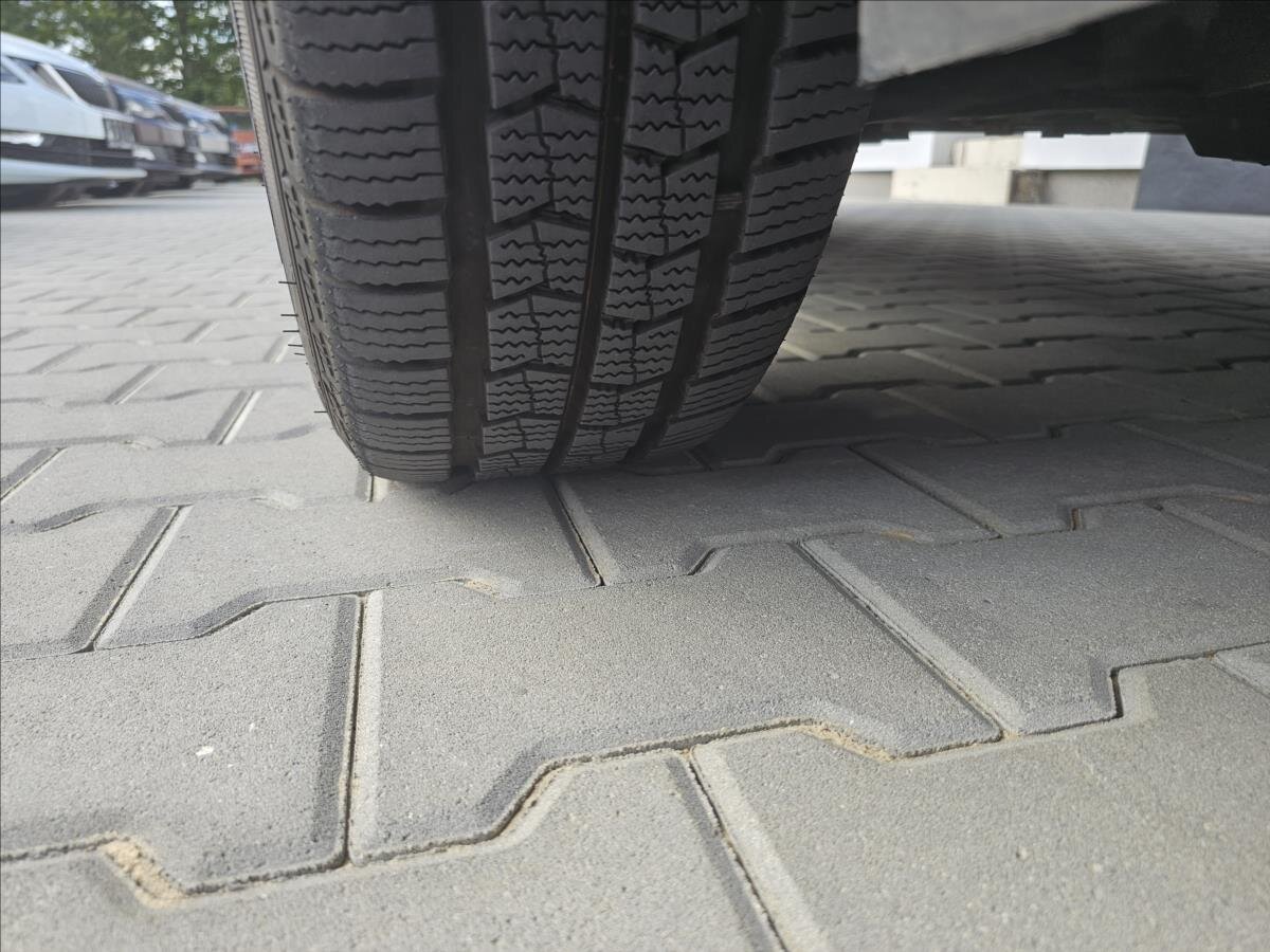 Renault Trafic Skříň 2,0 l 88 kw