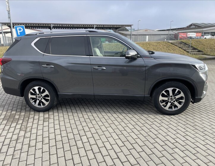 SsangYong Rexton Kombi 2,2 l 148 kw
