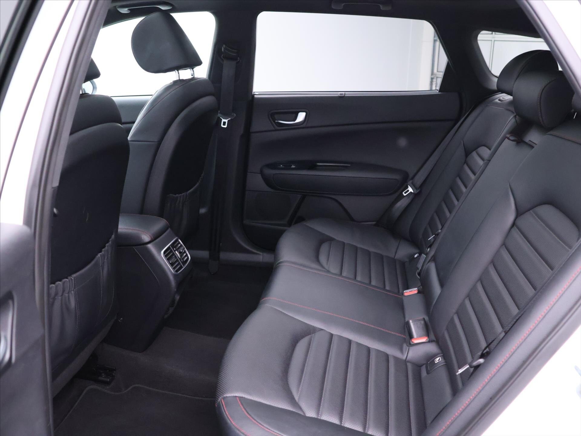 KIA Optima Kombi 2,0 l 175 kw