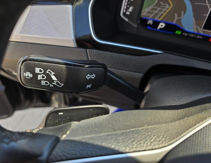 Volkswagen Passat Kombi 2,0 l 110 kw