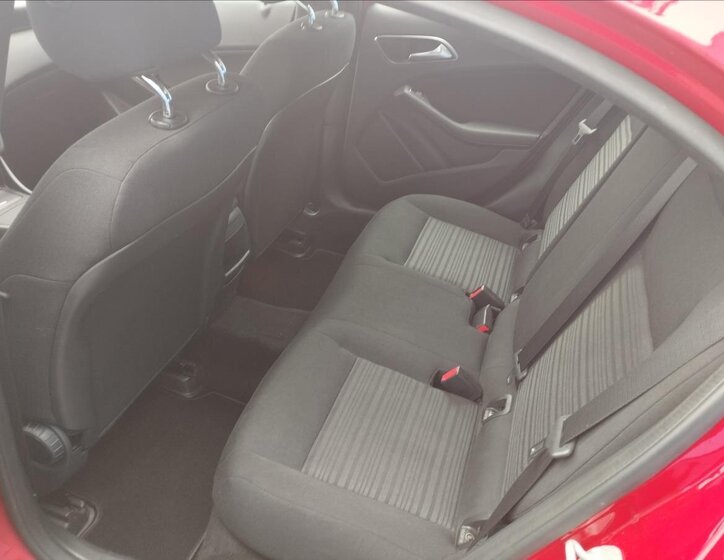 Mercedes-Benz Třídy A Hatchback 1,4 l 66 kw